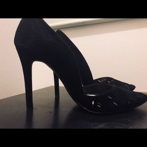 Jessica Simpson Blk D’Orsay Die Cut Heels, Sz 7.5